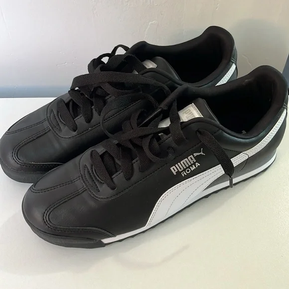 Brand new puma sneakers mens size 10 black and white lace up shoes - Picture 2 of 11